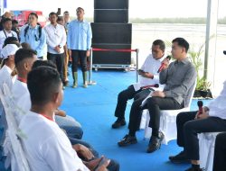 Melki Laka Lena Diserang Netizen karena Smartphone, Benarkah Tak Peduli Rakyat?