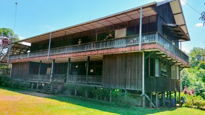 RUMAH PELANGI: Merawat Hutan, Menjaga Harapan